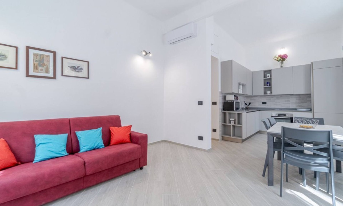 Albaro Apartment | GuestHost - Cozy and functional apartment ideal for 6 guests is located in the Albaro district, a quiet residential area, but very well connected to all points of the Ligurian capital. Its location makes it ideal for families, couples and business travel