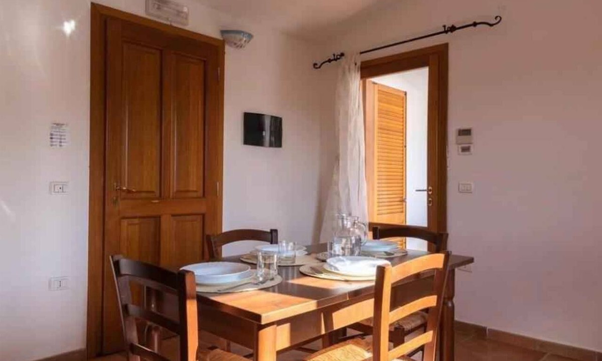 Tanaunella Apartment | Holiday apartment with outdoor pool and Wi-Fi