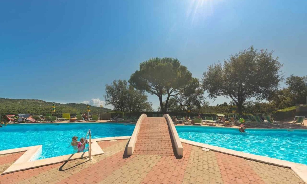 Marina di Andora Apartment | Holiday apartment with parking and swimming pool