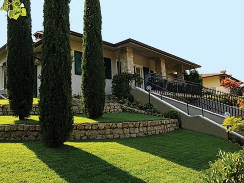 Pozzolengo House | Holiday Home 'Villa Panoramica by Interhome