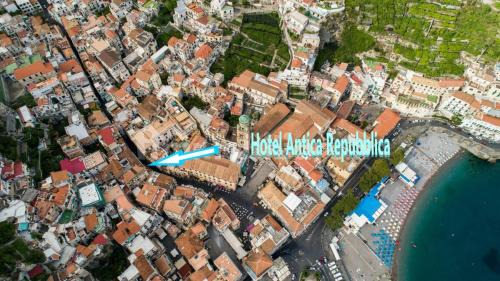 Amalfi Hotel | Hotel Antica Repubblica in the historical center 2 minutes away,at 170mt, from the Sea