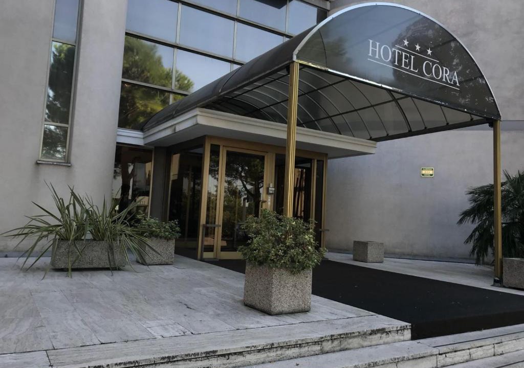 Carate Brianza Hotel | Hotel Cora