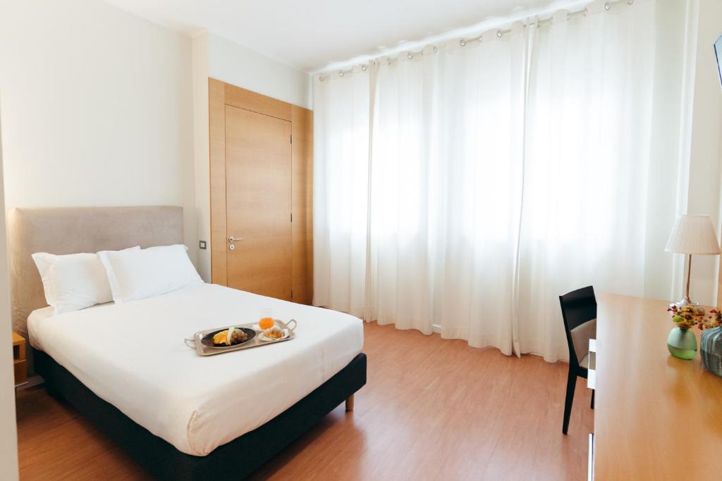 Municipio 2 Hotel | Hotel Excelsior Bari - by Farace Hotels