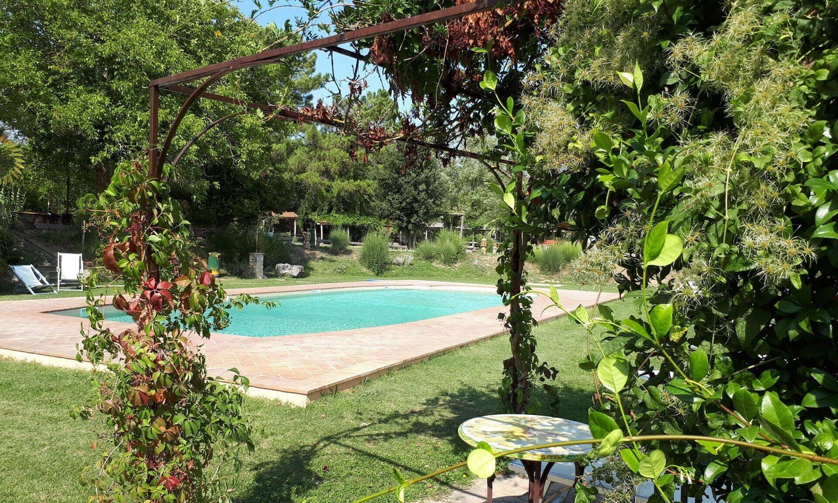 Monteleone d'Orvieto Apartment | Il Cantico Del Gallo Apartment, Wifi, Near Perugia