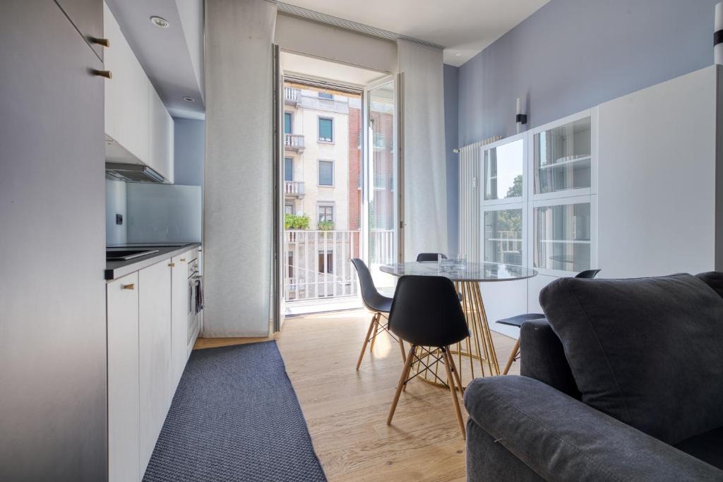 San Vittore Apartment | Just Urban Stays - Chic & Stylish apt in City Center - 1 min M2 Metro