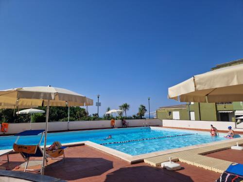 Varazze Apartment | L'Atelier al mare appartamento deluxe con piscina e vista mare