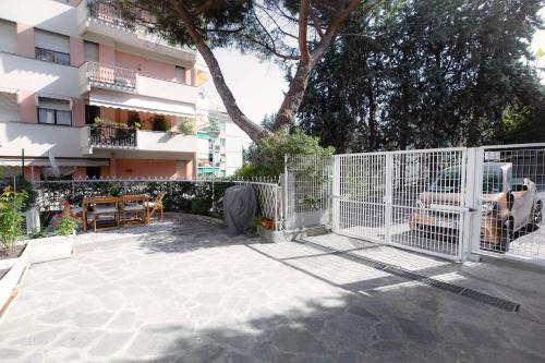 Sturla Apartment | La Casetta - Gaslini e Mare - private parking & garden