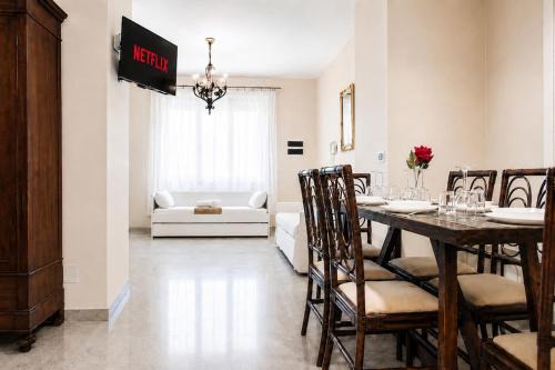 San Teodoro Apartment | La Genovese Apartment Dimora Regale del Principe