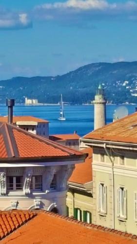 Citta Nuova-Barriera Nuova-San Vito-Citta Vecchia Apartment | Le Petit Phare in Centro Storico con vista mare