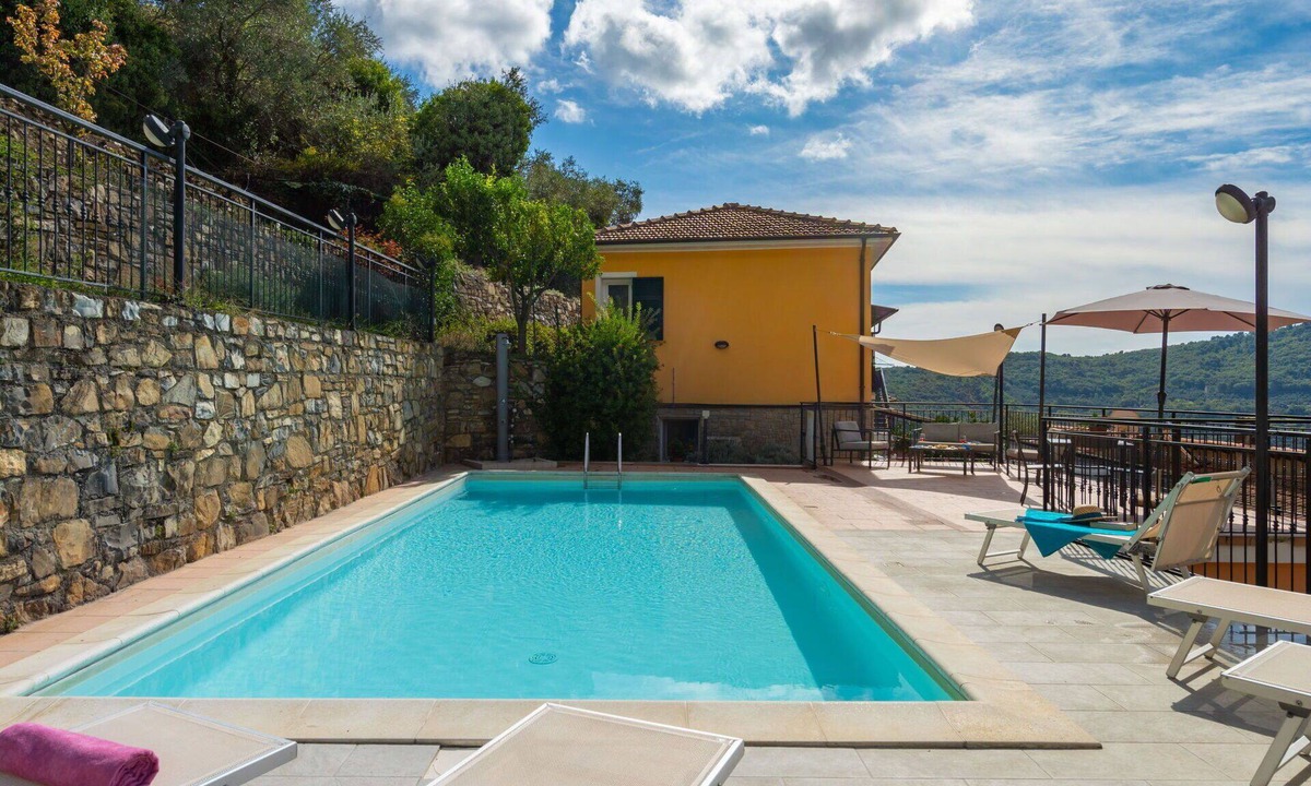Boscomare Apartment | Lovely apartment for 6 guests with WIFI, pool, TV, patio and panoramic view