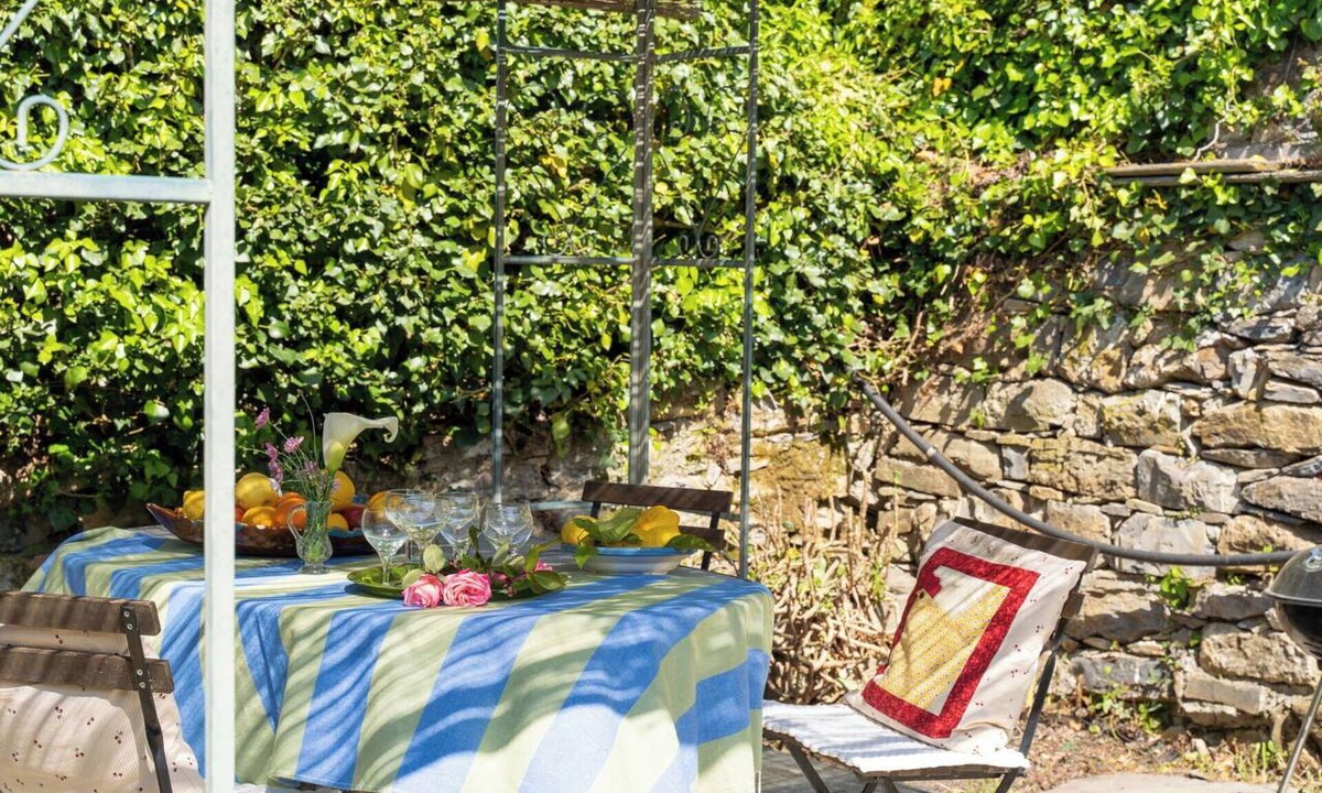 Prela Apartment | Lovely apartment for 9 people with TV, patio and pets allowed