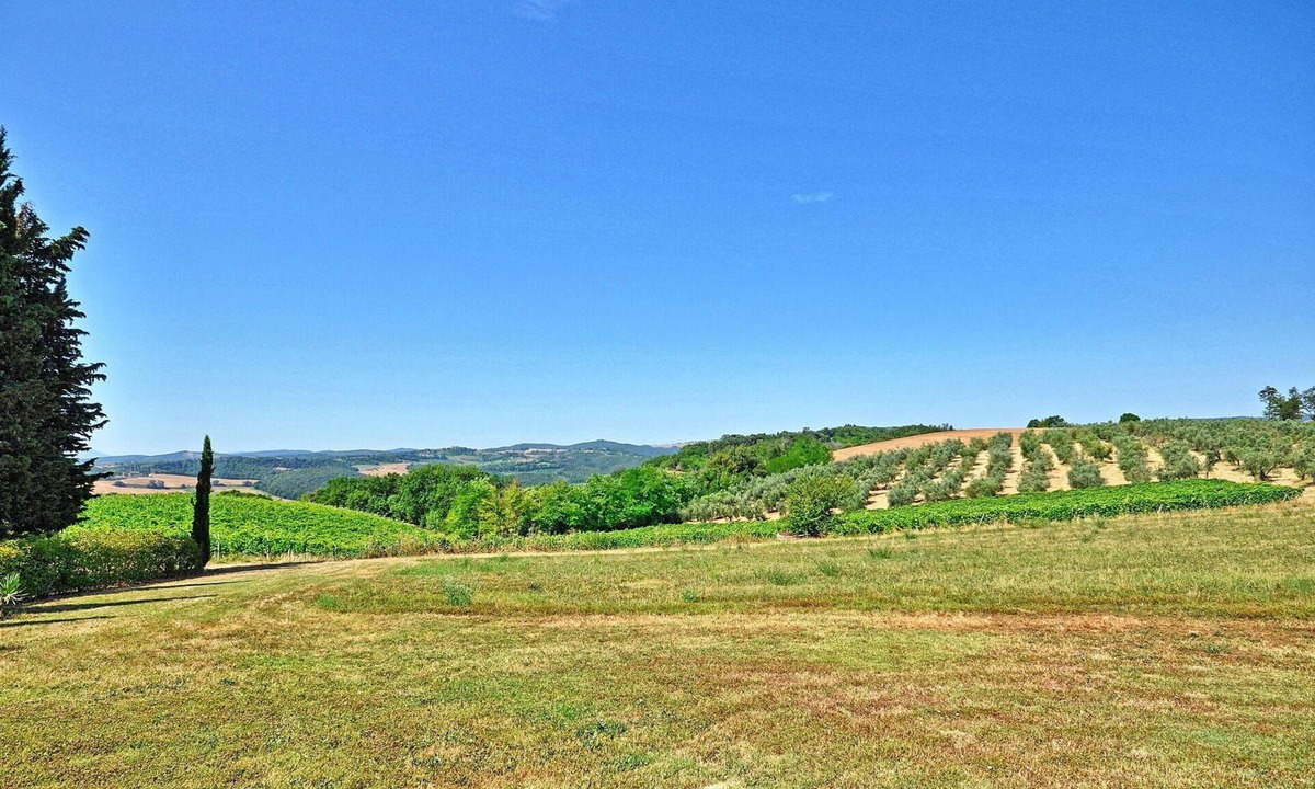 San Gimignano Apartment | Nice apartment for 4 people with A/C, WIFI, pool, TV, terrace and panoramic view