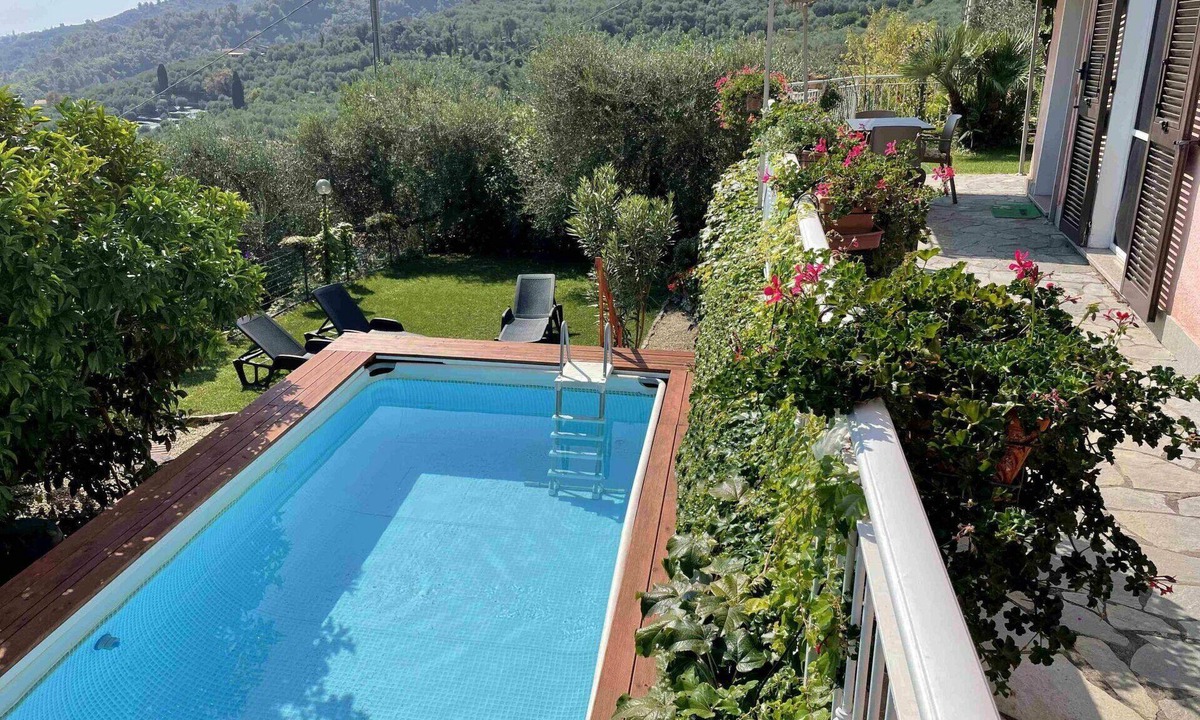 Dolcedo Apartment | Nice apartment for 6 people with WIFI, pool, TV and patio