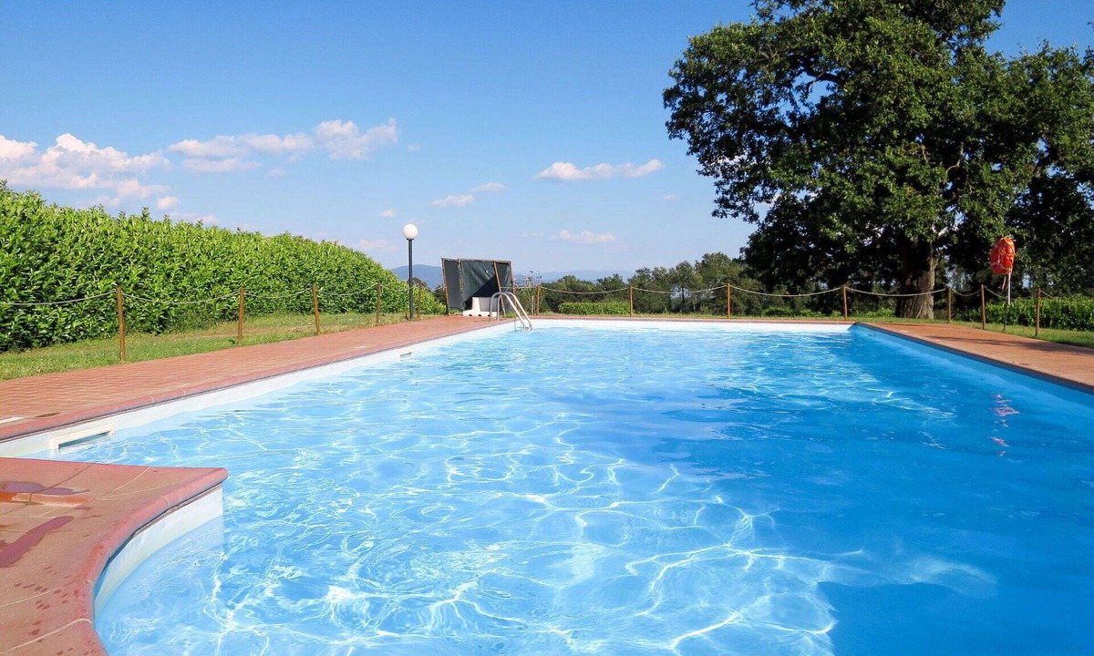 Orvieto Villa | Nice apartment in villa for 6 guests with WIFI, pool, TV, patio, pets allowed and parking