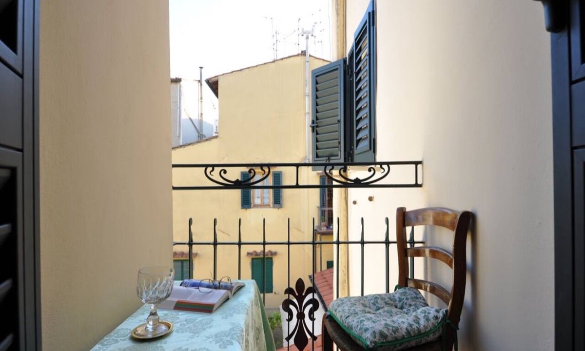 Sant' Ambrogio Apartment | Nice flat with terrace perfect located between Duomo and Santa Croce square