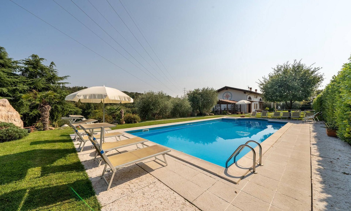 Ceredello House | Nice home in Caprino Veronese VR with outdoor swimming pool