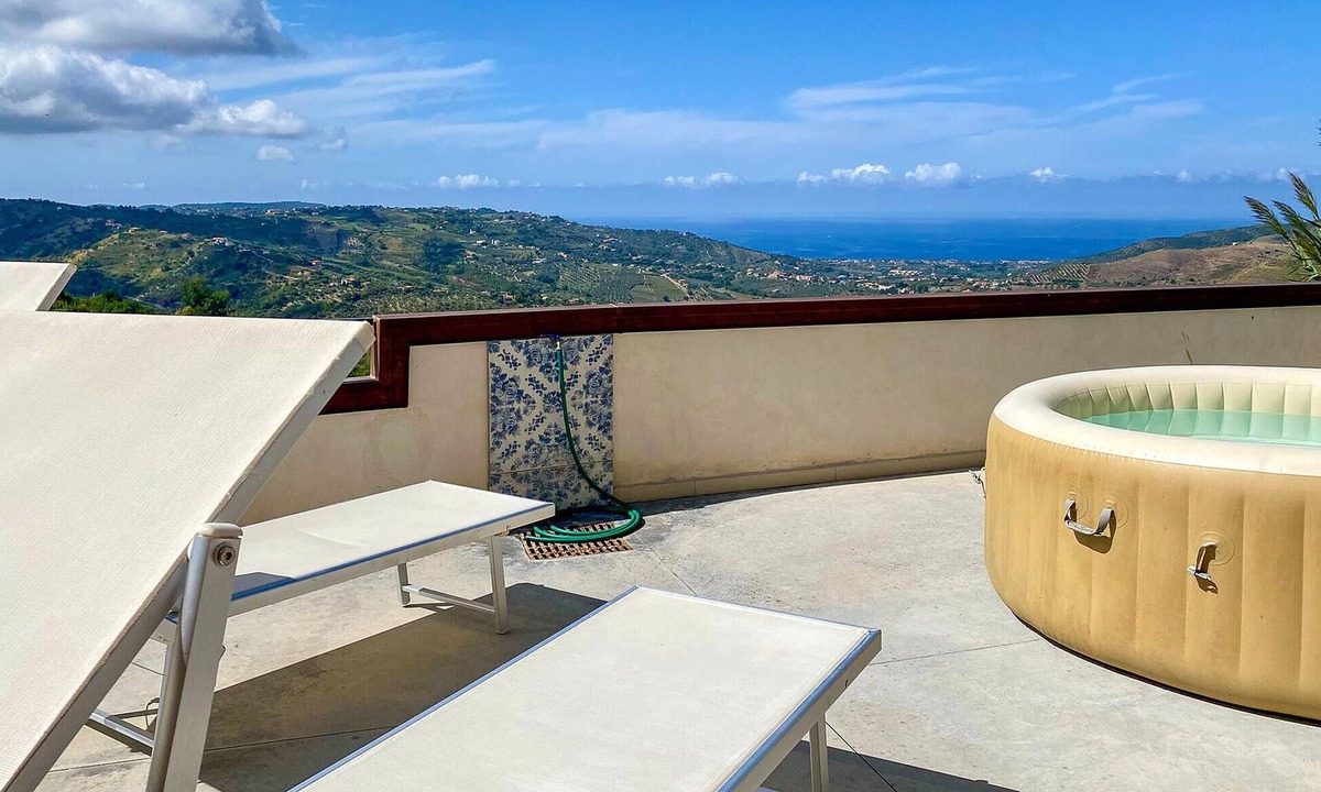 Laureana Cilento House | Nice home in Laureana Cilento with house sea view
