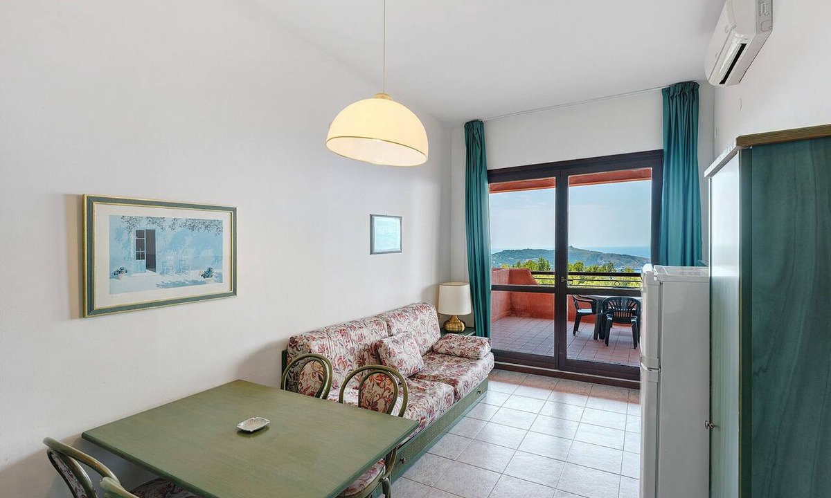 Palinuro Apartment | P.R. Club – Molpa 13 Studio with Sea View, Private Terrace and Air Conditioning