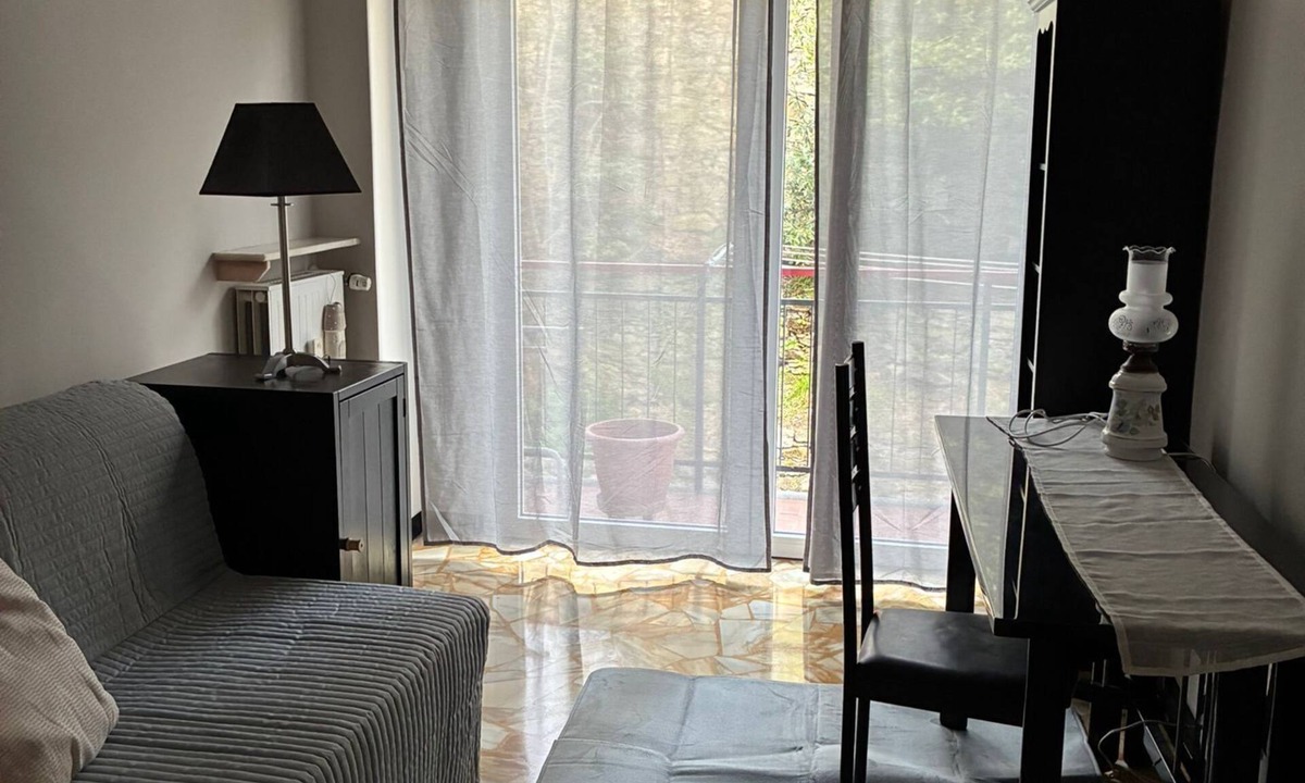 San Teodoro Apartment | Panoramic apartment near train station and old port