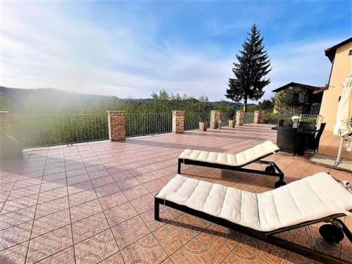 Cravanzana House | Panoramic Stone Villa - Slow Living in the Piedmont Hills