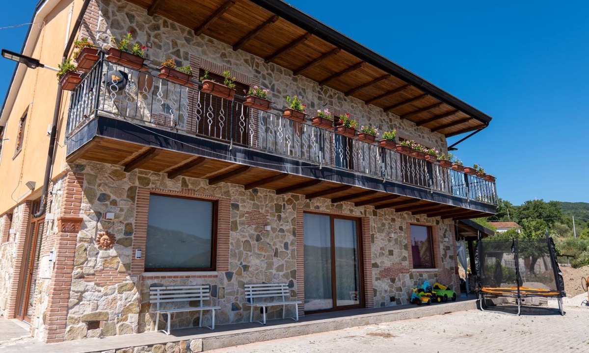 Contursi Terme Bed & Breakfast | PINK VILLA