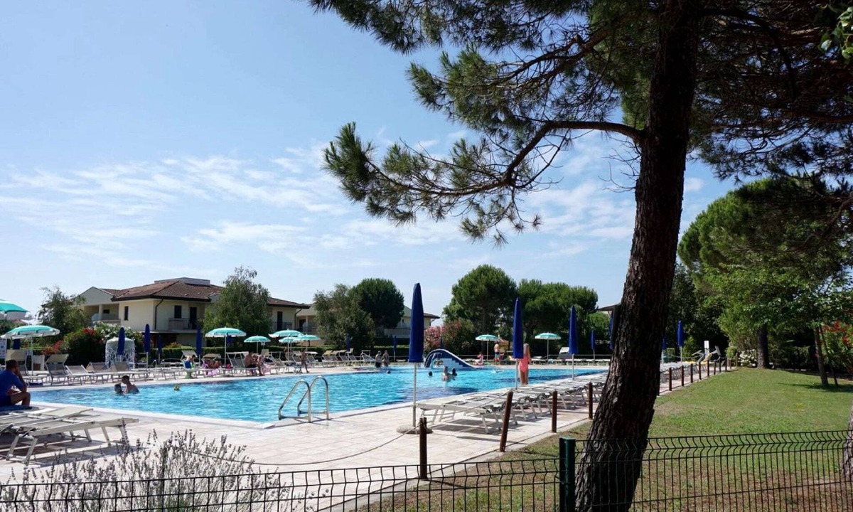 Caorle Villa | Pleasant One-Bedroom Villa with Pool