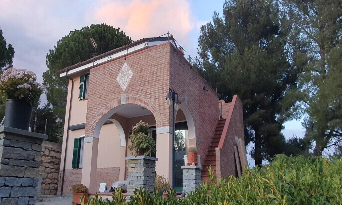 Civezza Villa | Poolside Apartment in Italian Villa