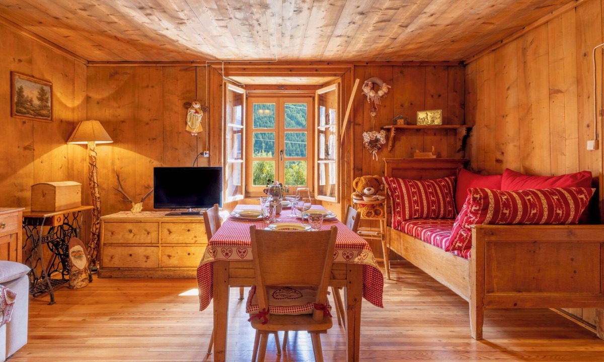 Valdisotto Apartment | Pozzaglio Mountain Home by Interhome