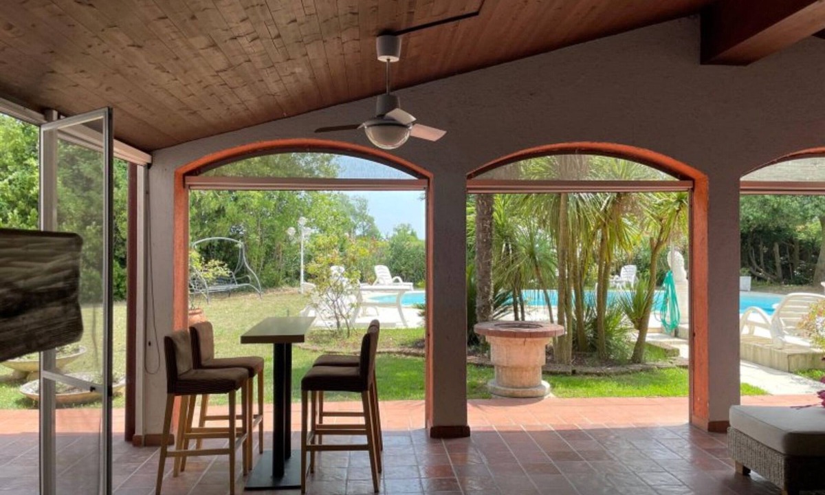 Bevazzana Villa | Private multi-family villa with pool and garden