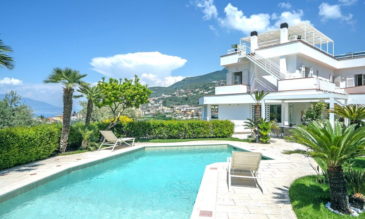 Vico Equense Villa | Private Villa with private pool, A/C, hot tub, WIFI, TV, terrace, panoramic view, close to Sorrento