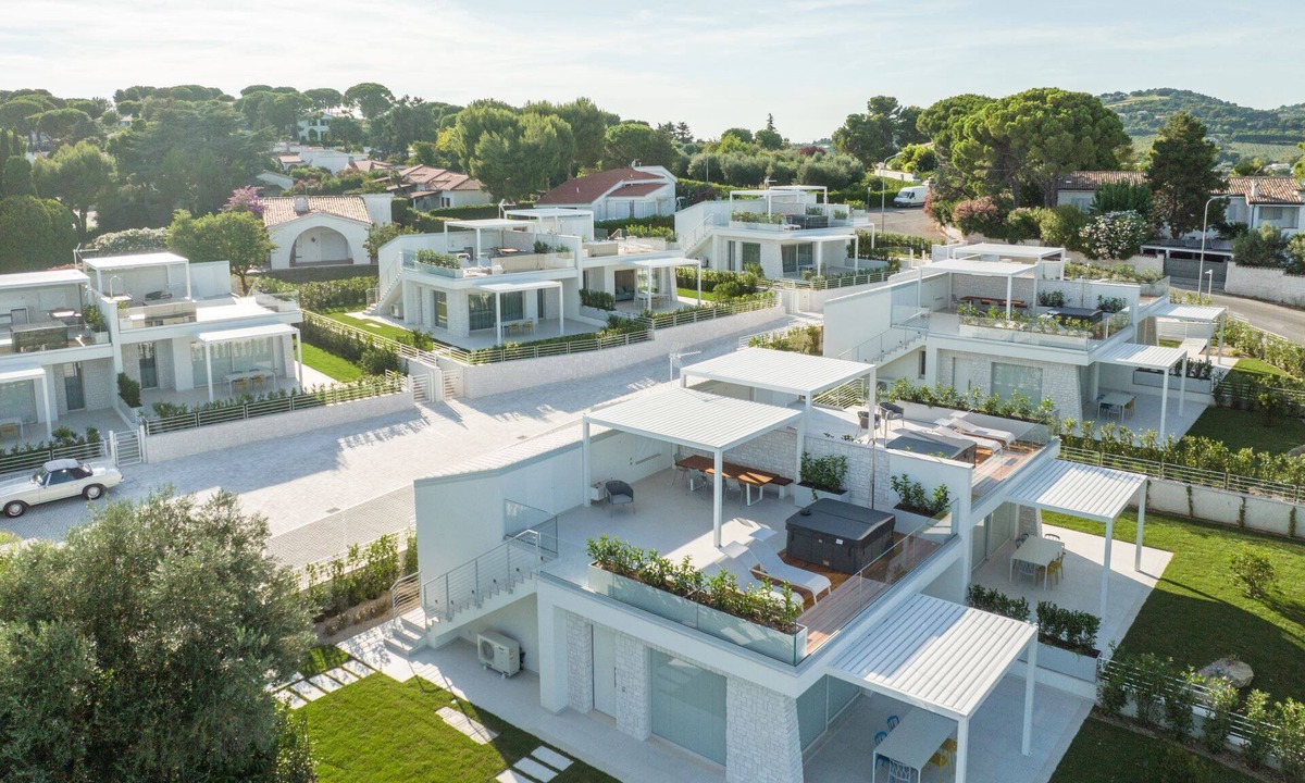 Villaggio Taunus Apartment | Ref. VM5 Summer Rental – Two Bedroom apartment with sea view, terrace and jacuzzi