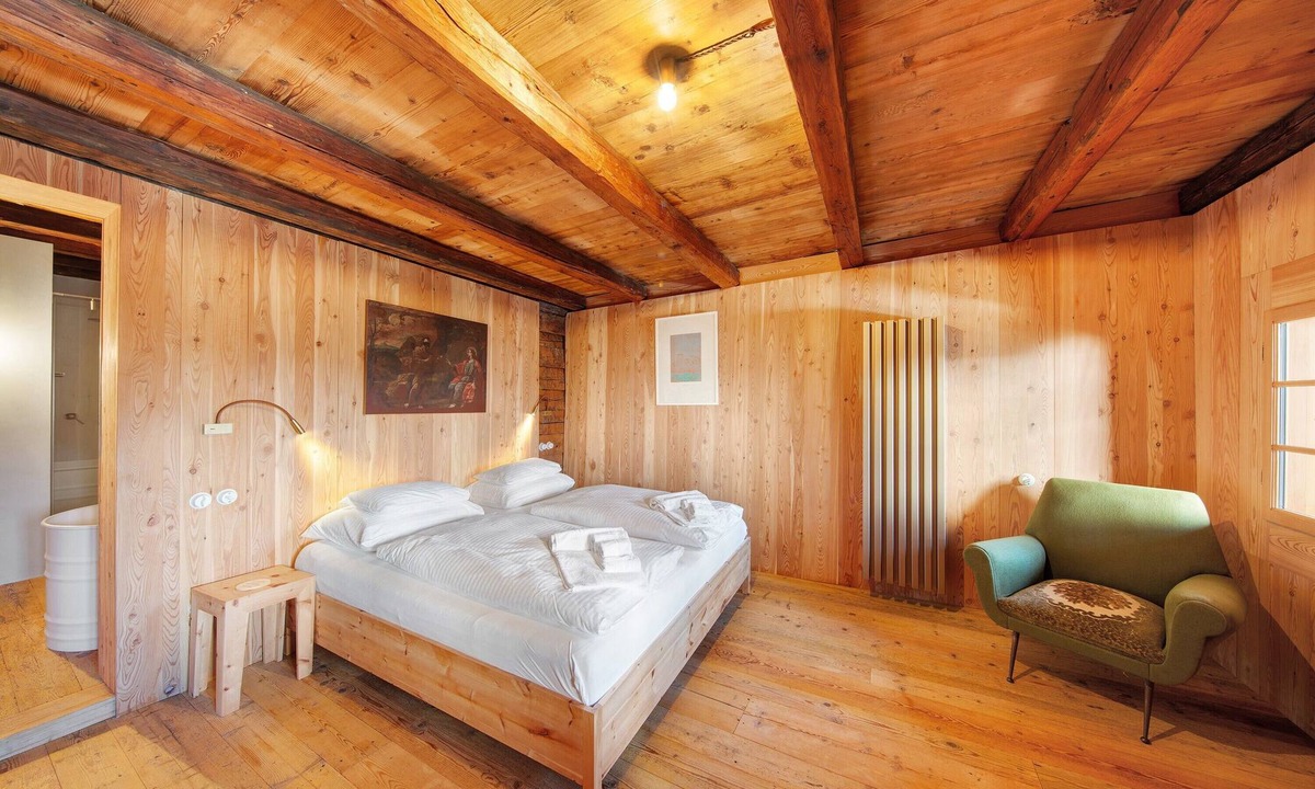 Dosoledo Apartment | Room 'Cedùtä' with Mountain View, Shared Terrace and Wi-Fi