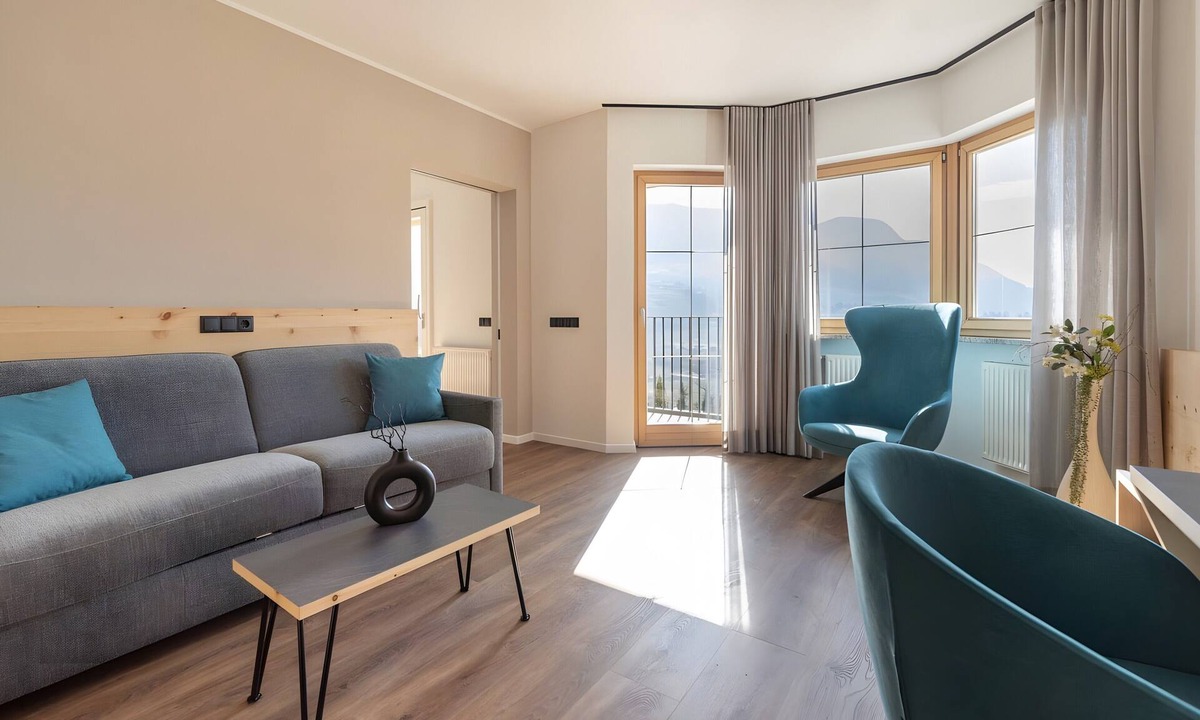 Tirolo Apartment | Room 'Passerblick Suite 4' with Mountain View, Wi-Fi and Air Conditioning