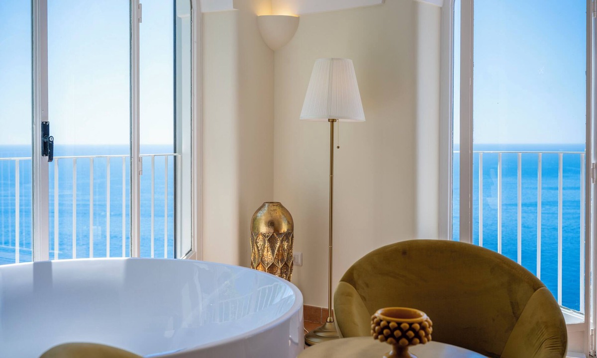 Laurito Hotel | Royal Suite with indoor bath overlooking the sea - Villa Santa Chiara Positano