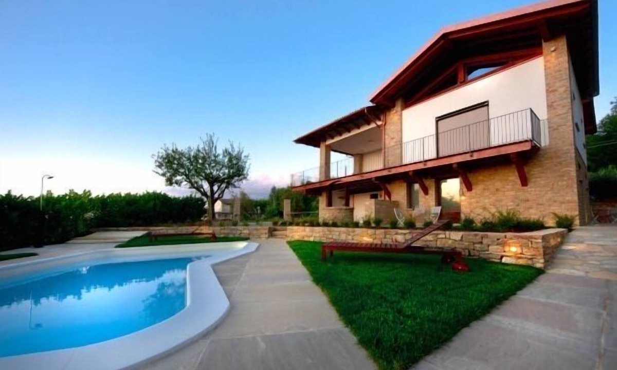 Cossano Belbo Apartment | Self catering Residence Masnaiot for 2 people