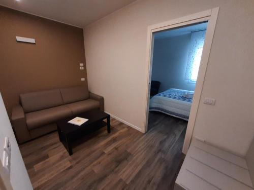 Formigine House | STOP&GO Suites and Apartments