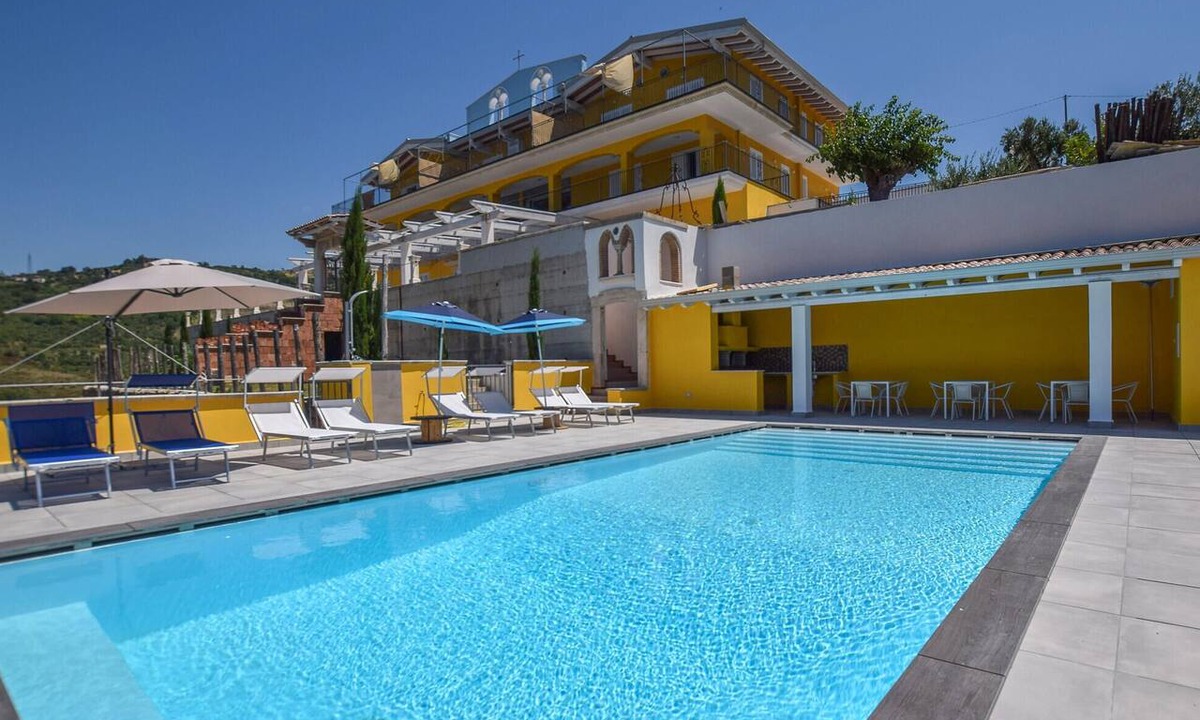 Laureana Cilento Apartment | Stunning apartment in Laureana Cilento
