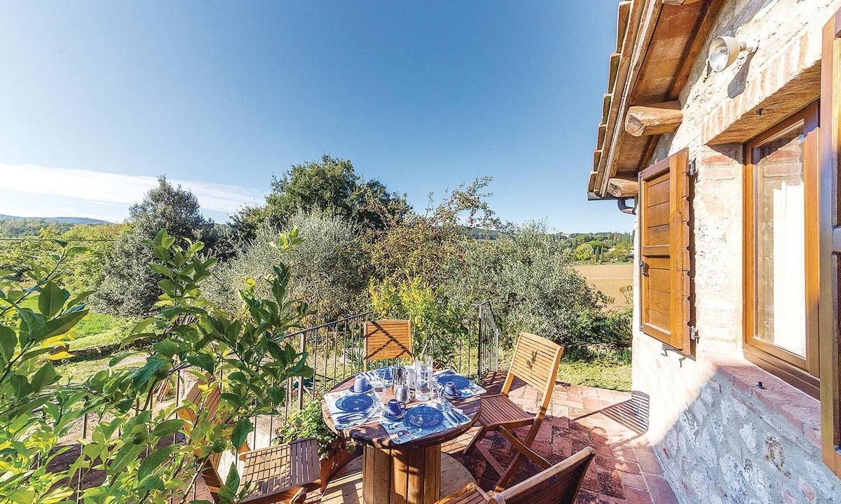 Monteroni d'Arbia House | Stunning home in Monteroni d´Arbia SI with WiFi