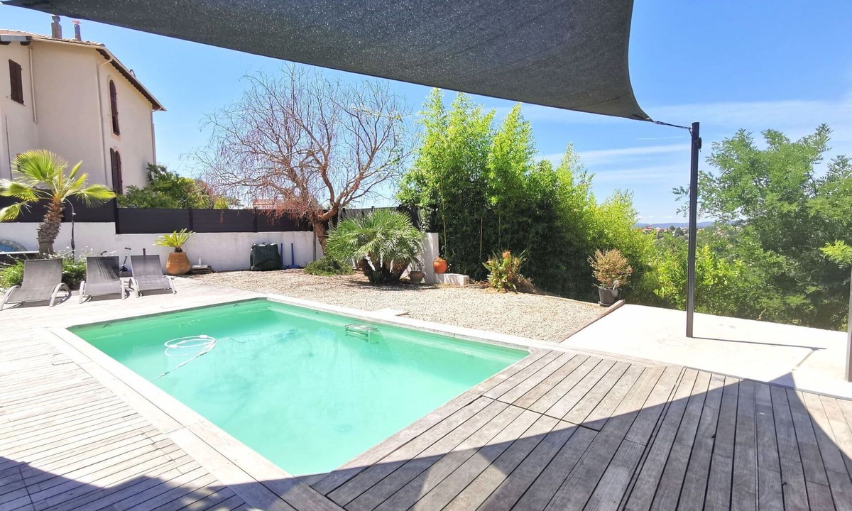 Saint Pierre de Feric Villa | Stunning private villa for 8 people with WIFI, A/C, private pool, TV and terrace