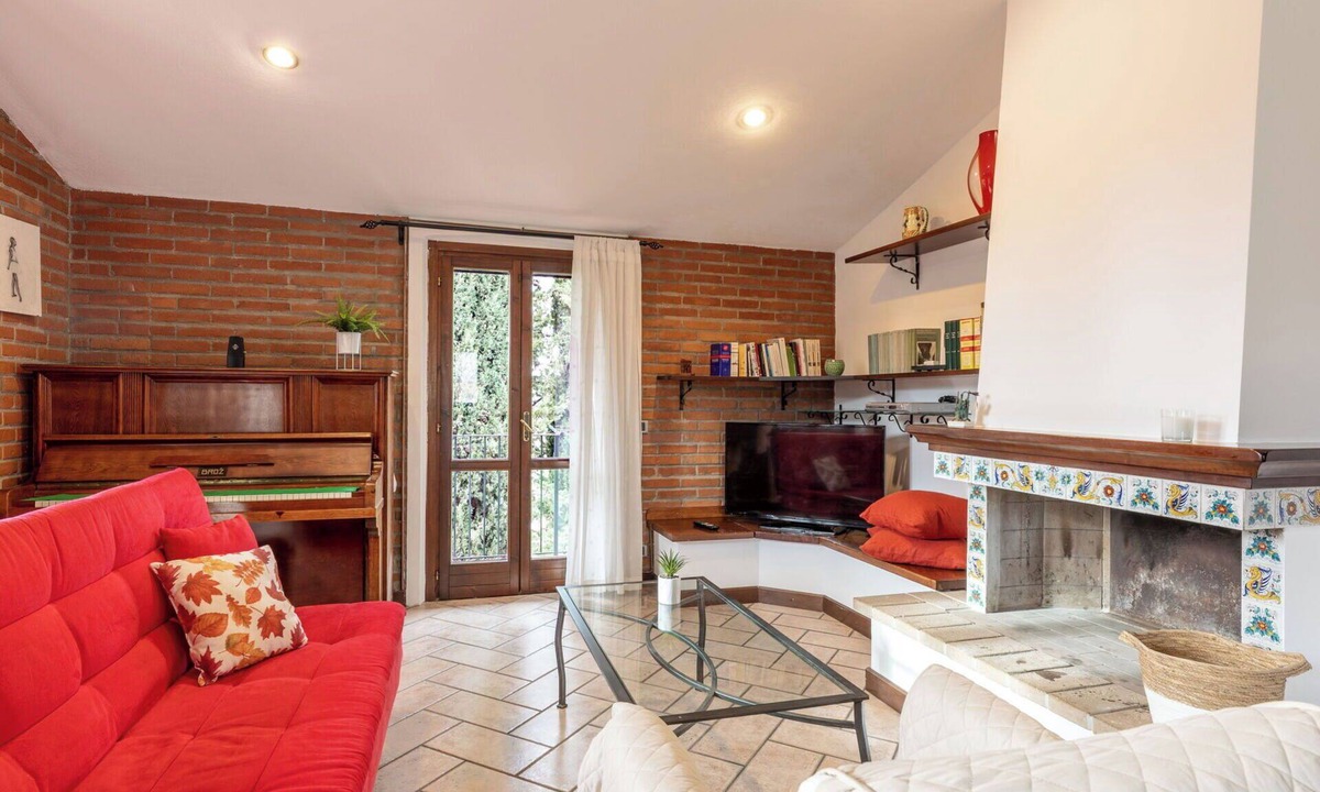 Montelaguardia House | Stunning villa for 6 guests with WIFI, A/C, TV, balcony and panoramic view