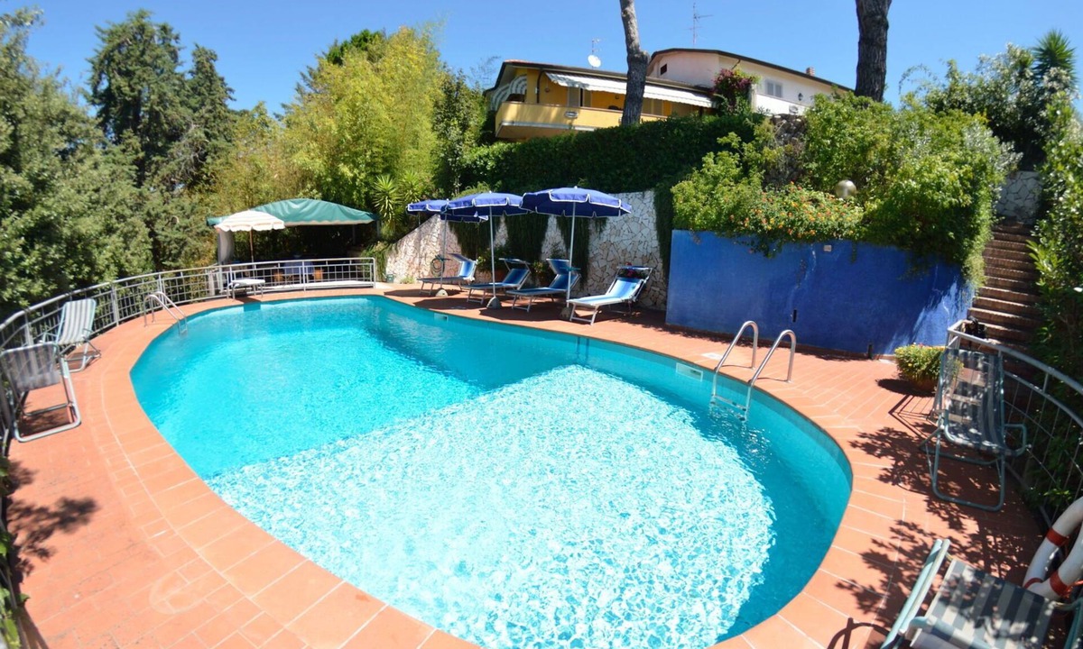 Massarosa Villa | Stunning villa with private pool, WIFI, A/C, TV, veranda and pets allowed, close to Viareggio