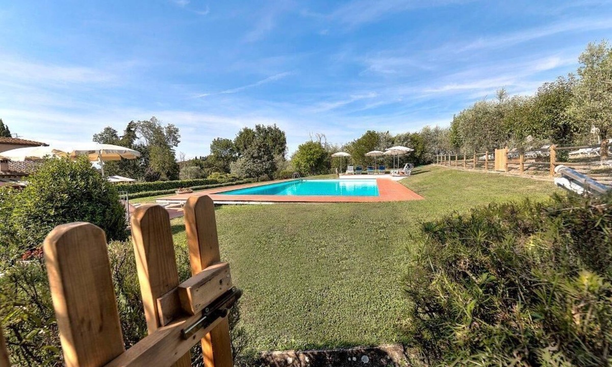 Montespertoli Villa | SwimmingPool ONLY FOR YOU in Villa with AirCon for 26/30 pax in 13 bedrooms