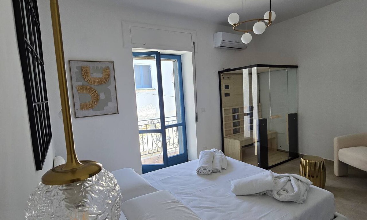 Castel Morrone House | Terra Muronis