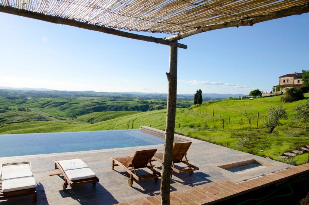Asciano House | The Lazy Olive Villa - Podere Finerri