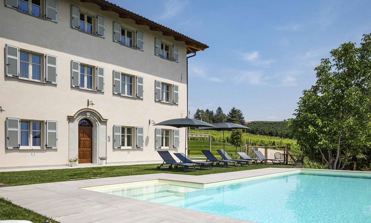 Mascarelli Apartment | Trilocale1 in Antica Villa di Campagna con Piscina Zona Barolo