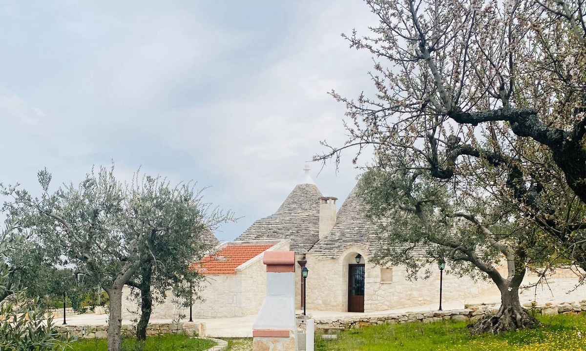 Alberobello House | Trullo with private pool and parking 5 minutes from the Trulli area