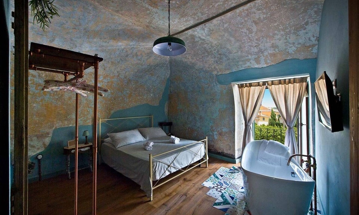 Dragonea Bed & Breakfast | Una Volta B&B – 16th Century Historic Residence
