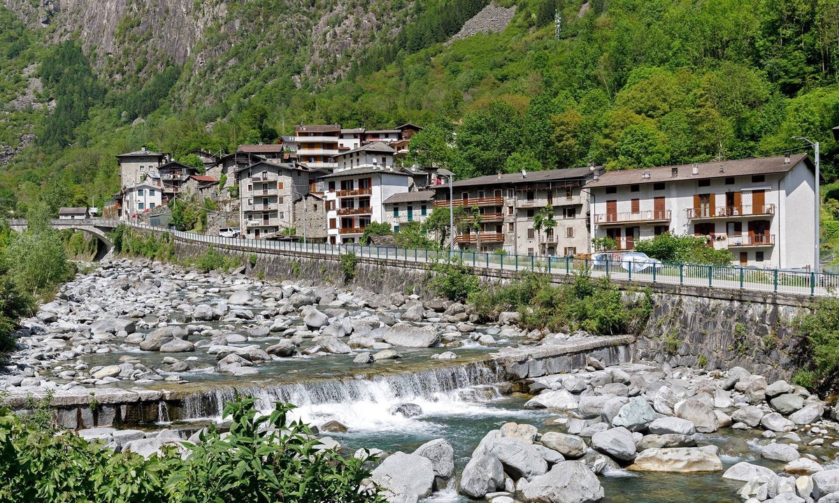 Valtellina Apartment | Val Masino Holiday Home with Mountain Views and Private Terrace Barbecue