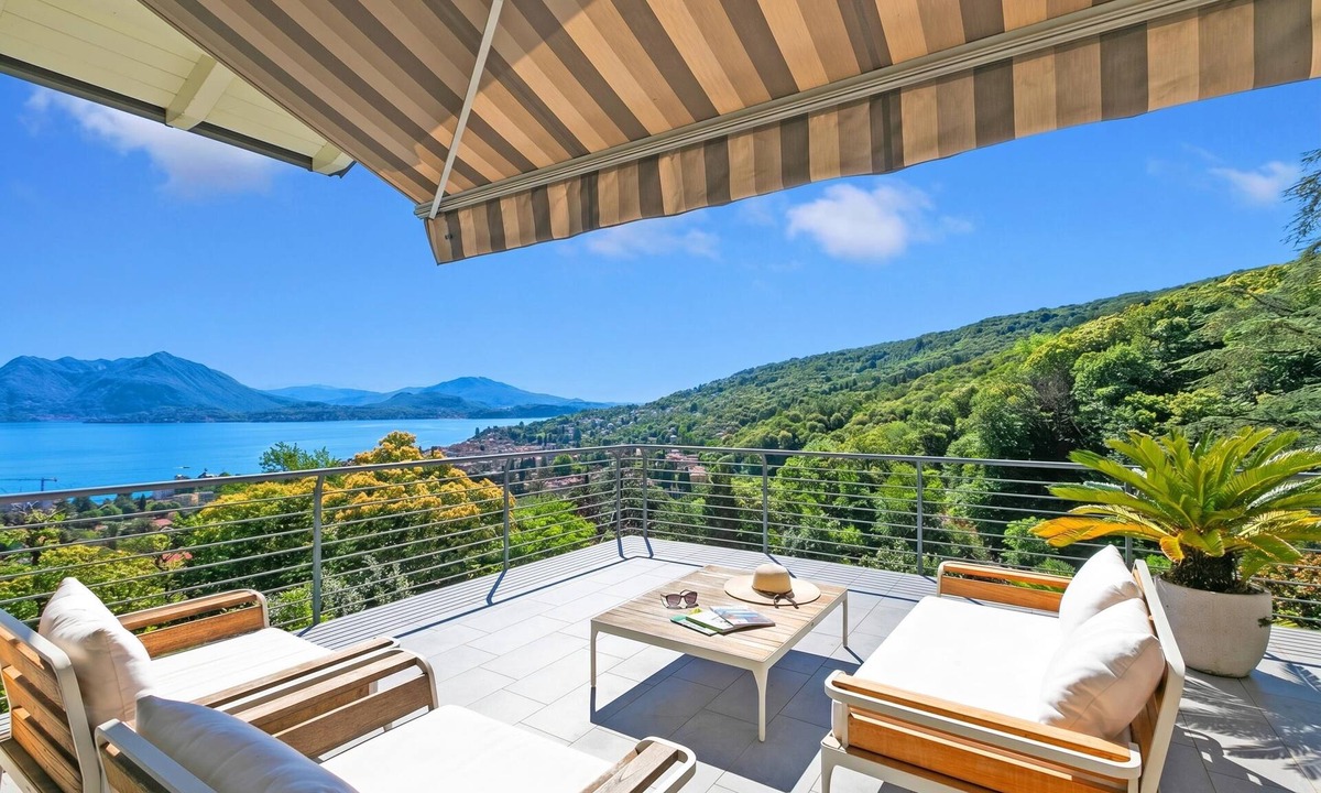 Carciano Villa | Villa Alessia - 4 bed Villa with Lake Maggiore View, Stresa, Italy