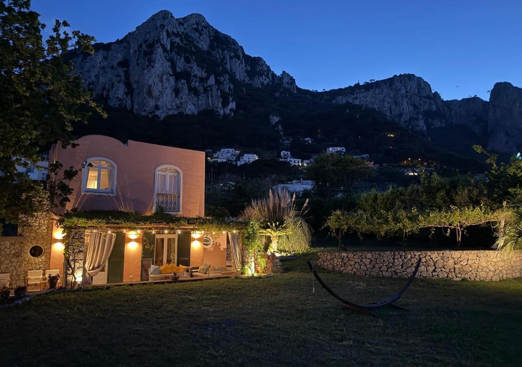 Marina Grande Villa | Villa Coralia with Seaview - 10 minute walk to the Piazzetta